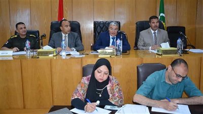 محافظ المنيا يعلن توفير جميع أراضي تنفيذ مشروعات حياة كريمة