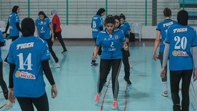 سيدات طائرة الأهلي يختتم مرانه قبل مواجهة قرطاج في نصف نهائي إفريقيا
