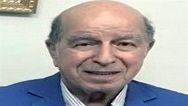 الدكتور حسني غندر