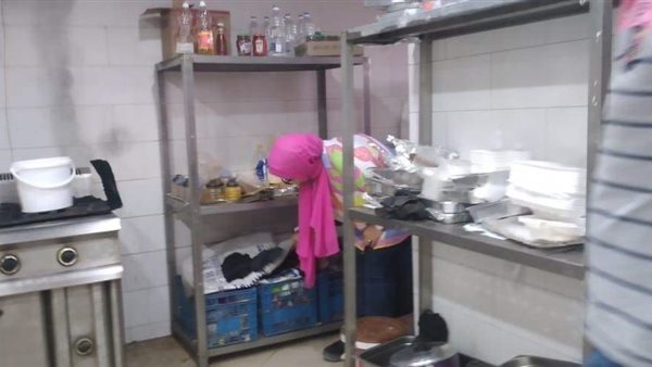  منافذ بيع وتخزين