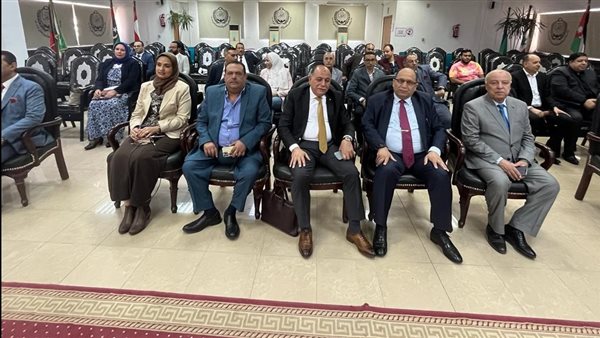 كلية النقل الدولى