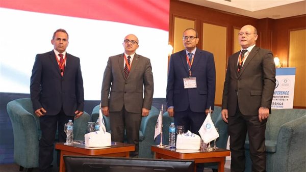 رئيس جامعة أسيوط