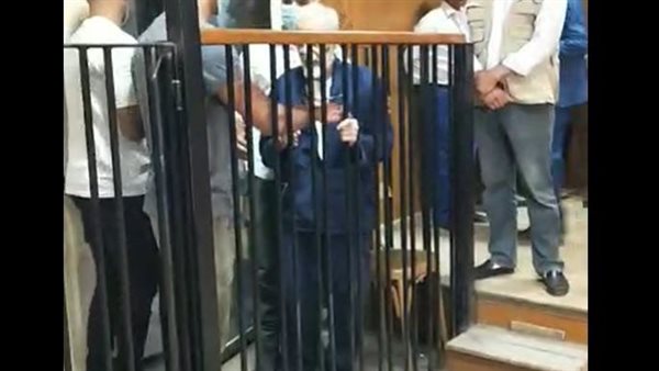 محاكمة محمود عزت