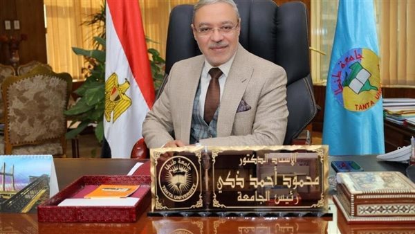 الدكتور محمود ذكي