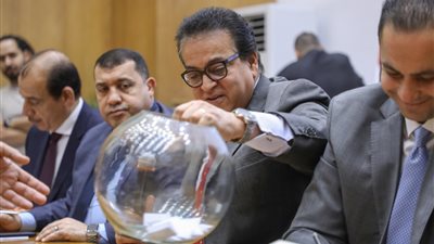 خالد عبدالغفار: تقليص عدد أفراد البعثة الطبية للحج إلى 90 عضوا فقط