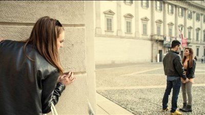 أمل لمحكمة الأسرة: اكتشفت علاقات زوجي المتعددة فهددني بالقتل