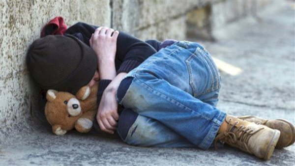 طفل بالشارع - تعبيرية