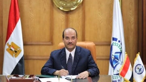 رئيس جامعة العريش