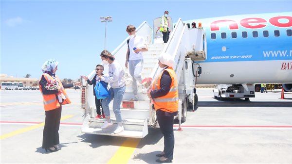 مطار مرسى مطروح يستقبل