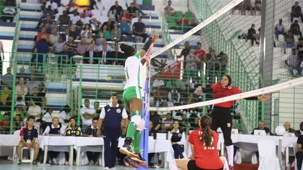 طائرة الأهلي 