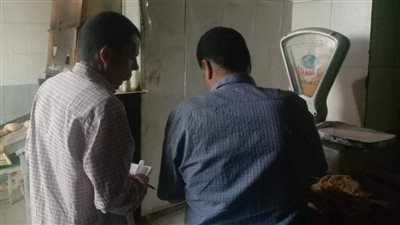 ضبط 27 مخالفة تموينية خلال حملات رقابية بمركز مطاي بالمنيا