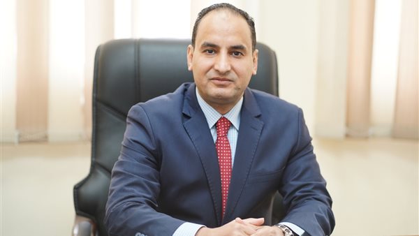 كمال نصر مساعد وزيرة