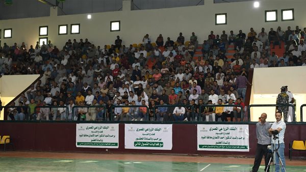 محافظ الفيوم يشهد