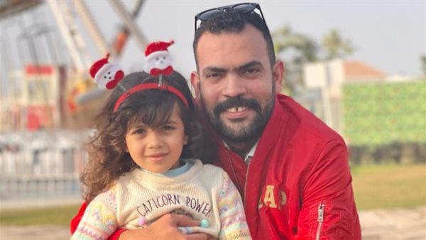 خالد عليش وابنته