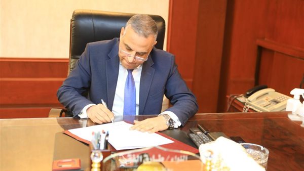 محافظ سوهاج يعتمد