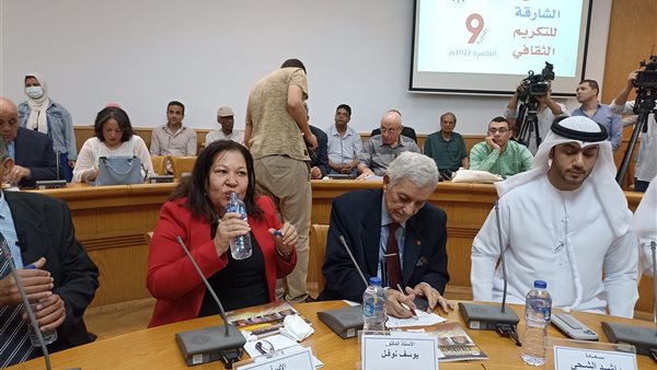 الدكتور يوسف نوفل