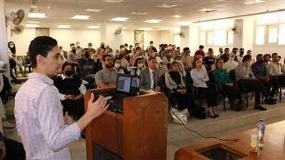 طلاب فنون جميلة الإسكندرية يعرضون مشروعاتهم أمام وفد المحافظة لتطوير مناطق الامتداد العمراني │ صور