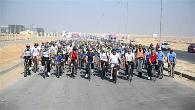 بمشاركة 35 ألف شاب.. وزير الرياضة يقود ماراثون دراجات العاصمة الإدارية الجديدة