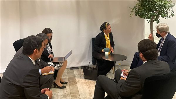 وزيرة البيئة تلتقى