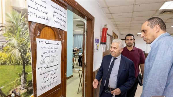 أعمال الامتحانات