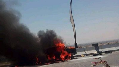 بسبب ارتفاع الحرارة.. السيطرة على حريق سيارة على طريق الأوسط بالمنيا الجديدة |فيديو 