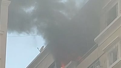 إنقاذ طفل وأسرته.. الحماية المدنية بالإسكندرية تسيطر على حريق شقة في سموحة 