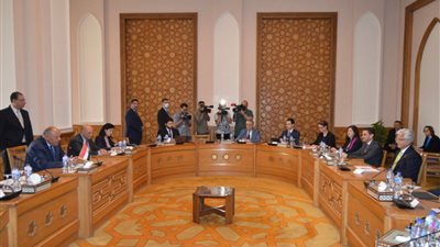 وزير الخارجية يستقبل وفد المديرين التنفيذيين للبنك الدولي لبحث تعزيز العلاقات بين الجانبين