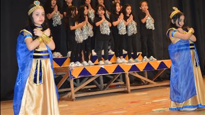 محافظ بورسعيد يشهد فعاليات احتفالية ختام الأنشطة الطلابية لمرحلة رياض الأطفال | صور 