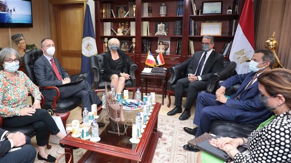 وزير السياحة والآثار