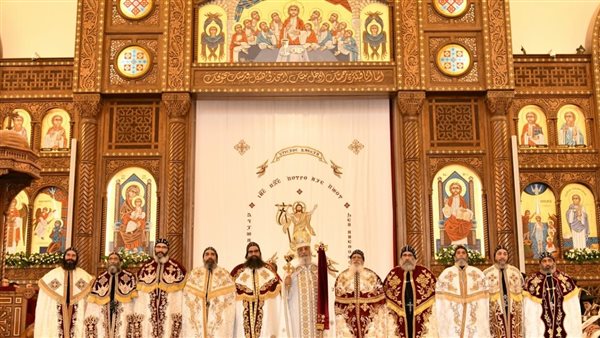 البابا تواضروس والأساقفة