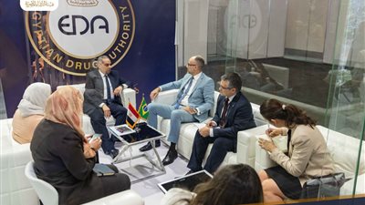 رئيس هيئة الدواء يلتقي الرئيس التنفيذي للوكالة الوطنية للرقابة الصحية البرازيلية