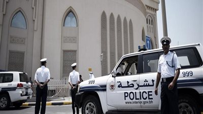 الداخلية البحرينية تدعو المواطنين والمقيمين إلى تجنّب استخدام الطرق الرئيسية إلا للضرورة