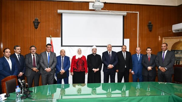 وزير الأوقاف ووزيرة