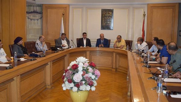 شعبة الملابس الجاهزة