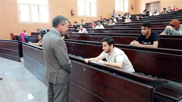 امتحانات كلية الألسن