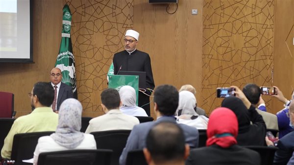 الدكتور نظير عياد