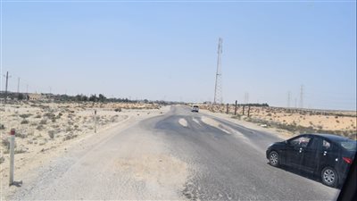  بعد كثرة الحوادث عليه.. تشكيل لجنة لرفع كفاءة طريق العريش-القنطرة | صور