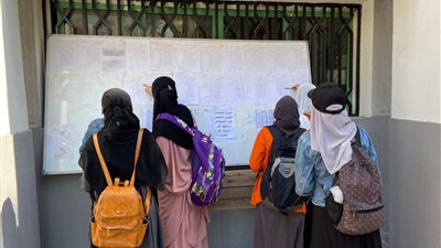 توافد طلاب وطالبات الثانوية الأزهرية على اللجان لأداء امتحان مادة القرآن الكريم