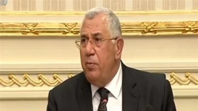 وزير الزراعة: انخفاض نصيب الفرد في الأراضي من 2 فدان إلى 2 قيراط 