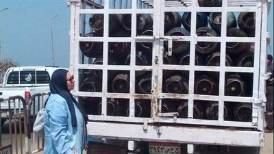 ضبط سيارة استولت على حصة تموينية من أسطوانات البوتاجاز في بورسعيد | صور 