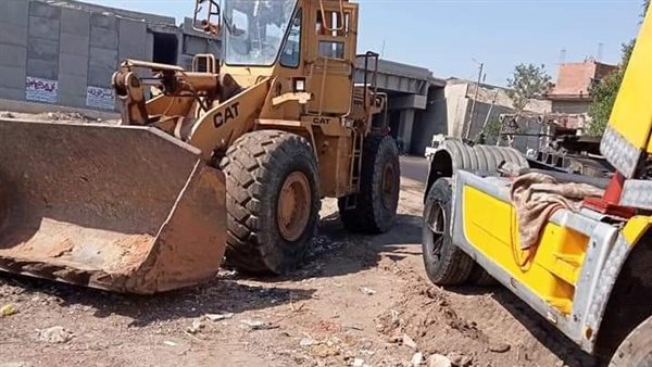 رفع أثار حادث انقلاب