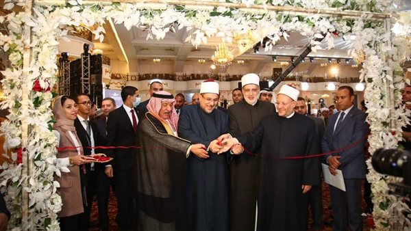 المفتي يفتتح معرض