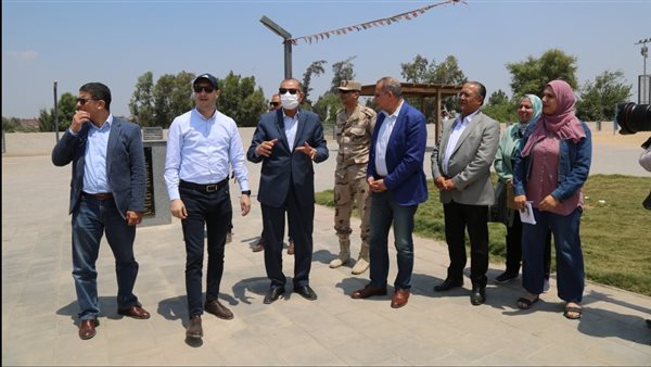 محافظ كفر الشيخ ونائبه