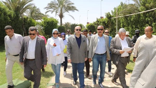 محافظ بني سويف خلال