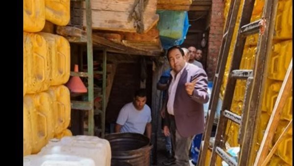 ضبط مصنع بحوزته 1800