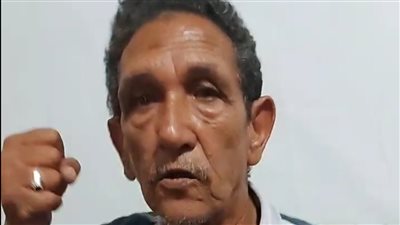 مسن ببورسعيد: حفيدي قتله أبوه وبسمع صوته من القبر بيقولي هاتلي حقي يا جدو | فيديو 