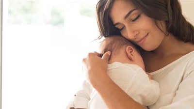 نصائح مهمة.. تعرف على طرق العناية بالرضع خلال بداية أجواء الخريف والأمطار