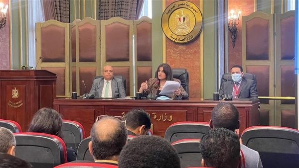 الخارجية تستقبل الشباب