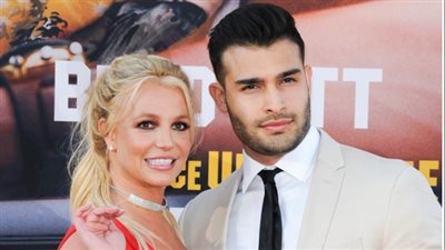 بعد زواج دام 55 ساعة.. القصة الكاملة لاقتحام طليق المغنية بريتني سبيرز حفل زفافها