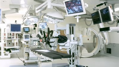 مشروبات كحولية وسيارات وأجهزة طبية.. ننفرد بنشر بنود التعريفة الجمركية المعدلة 2022